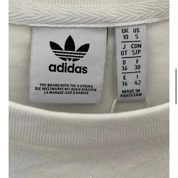 Adidas logo t shirt (woman) - Picture 2 of 4